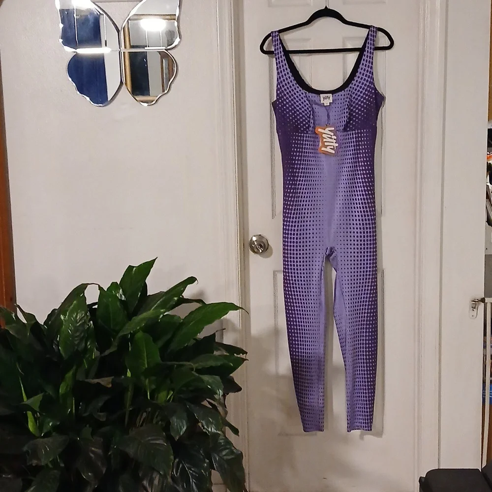 Yitty - Picture 1 of 11